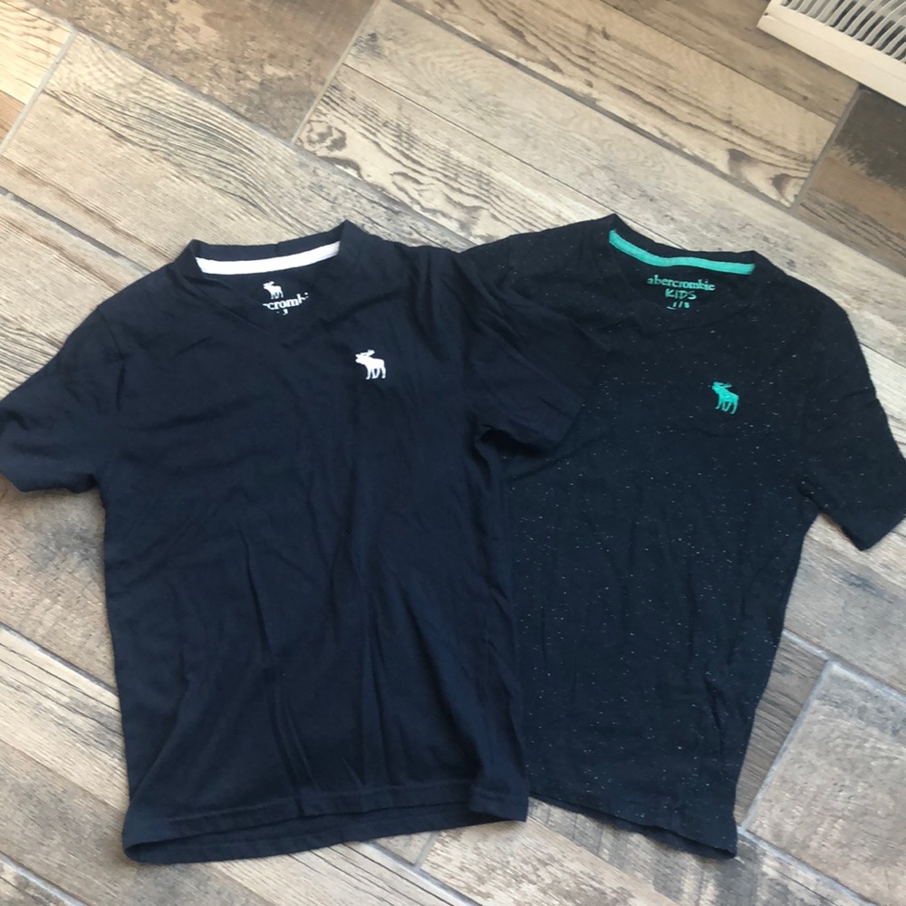 Abercrombie & Fitch T shirts